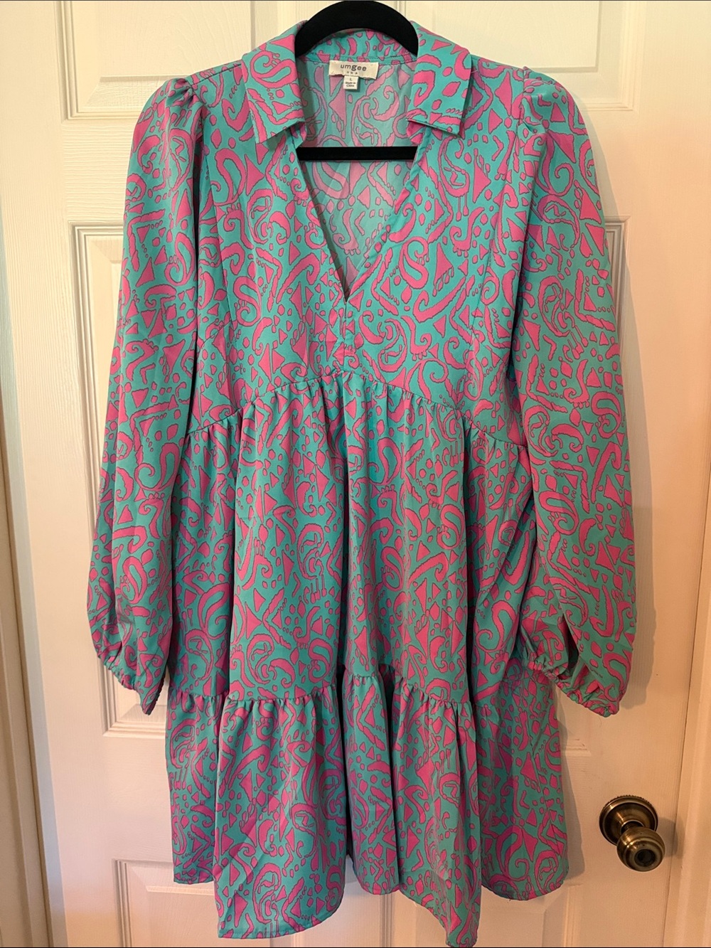 Umgee Turquoise and Pink Abstract Print Tiered Dress